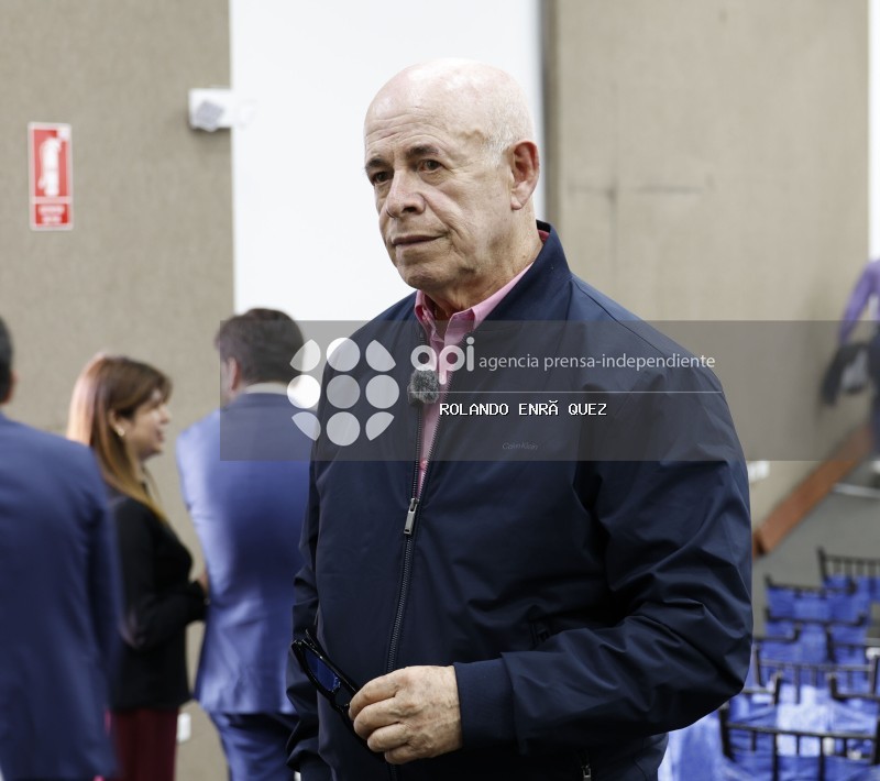 CANDIDATOS AL CPCCS SORTEO UBICACION PAPELETA