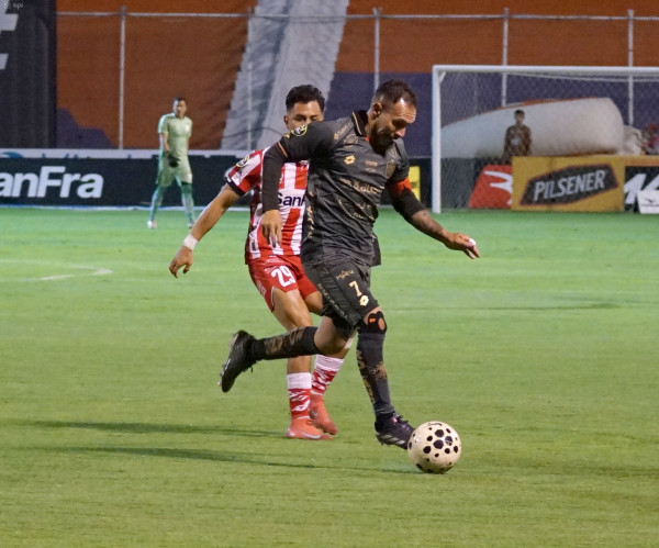 Técnico Universitario somete 3-1 a Deportivo Cuenca