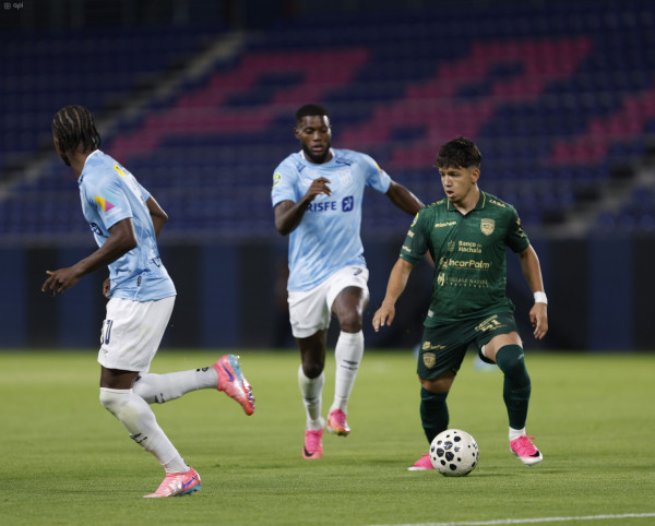 U. Católica impone 2-1 a Orense