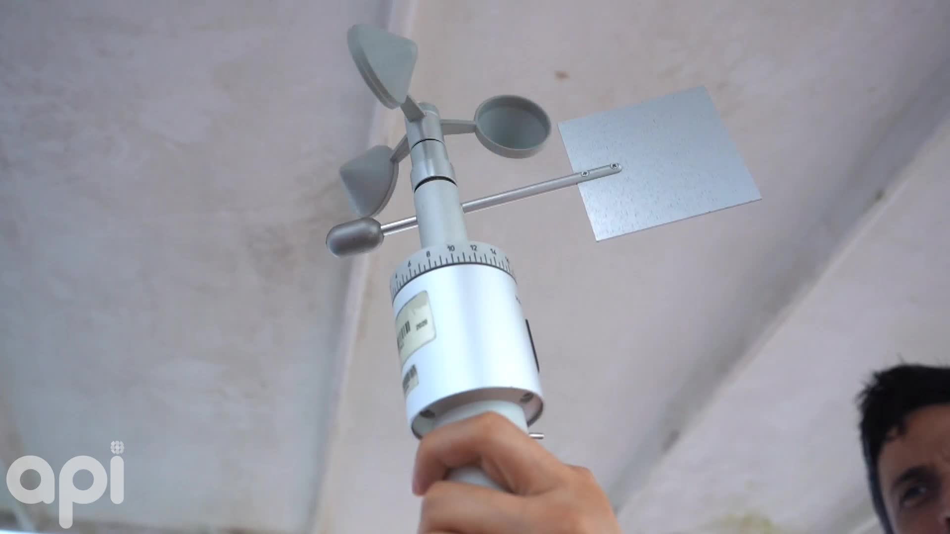 MONITOREO TEMPERATURA DEL MAR (video)
