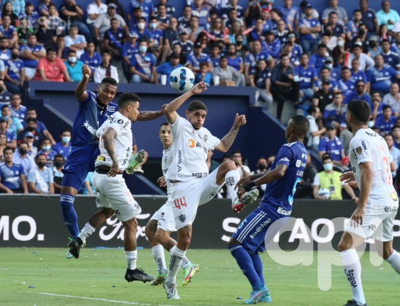 Empate eléctrico ante el poderoso Mineiro