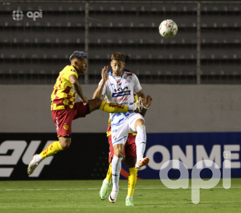Nacional de Paraguay liquida 3-0 al Aucas quiteño