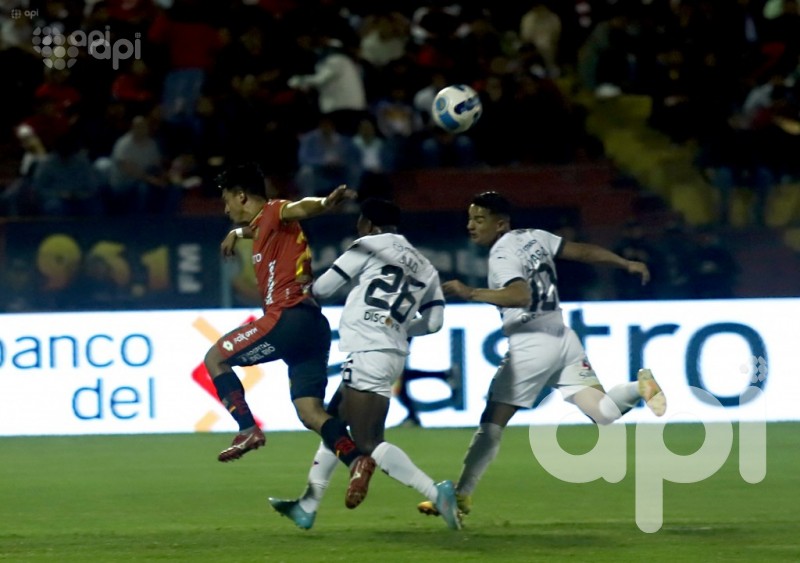 Serie pareja en definición de Copa Edgardo Bauza