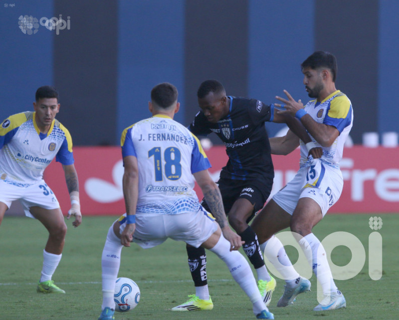 Independiente supera 1-0 a Rosario Central