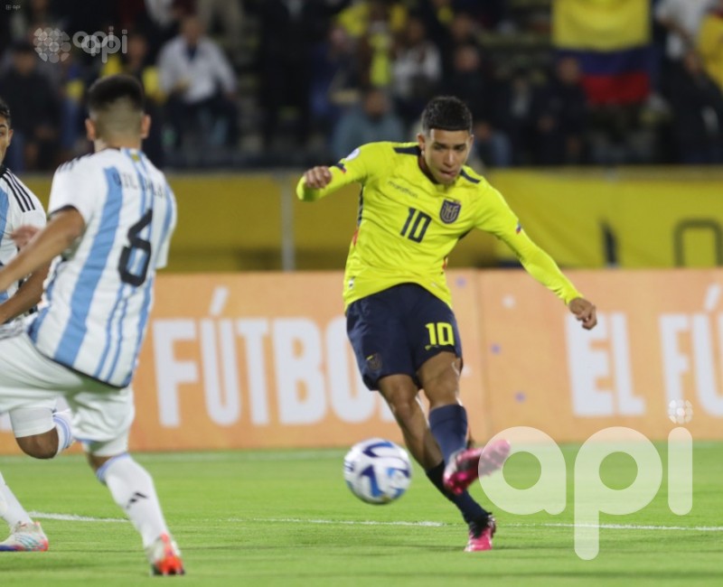 Ecuador se impone 1-0 sobre Argentina