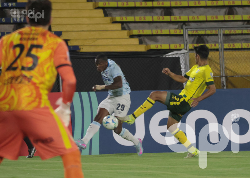 Chatoleí gana grupo de Sudamericana