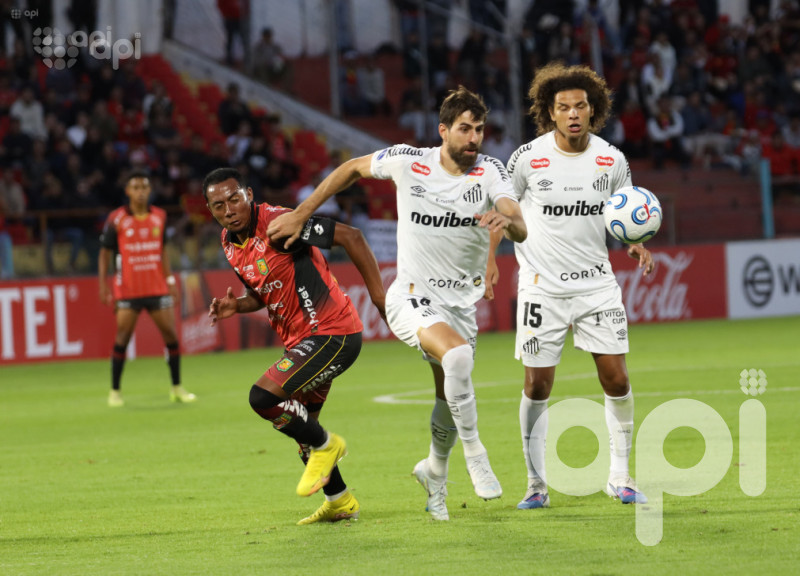 Santos golea 3-0 y elimina a Dep. Cuenca