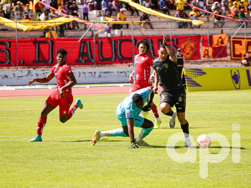 El Nacional se deshace 3-1 de Aucas