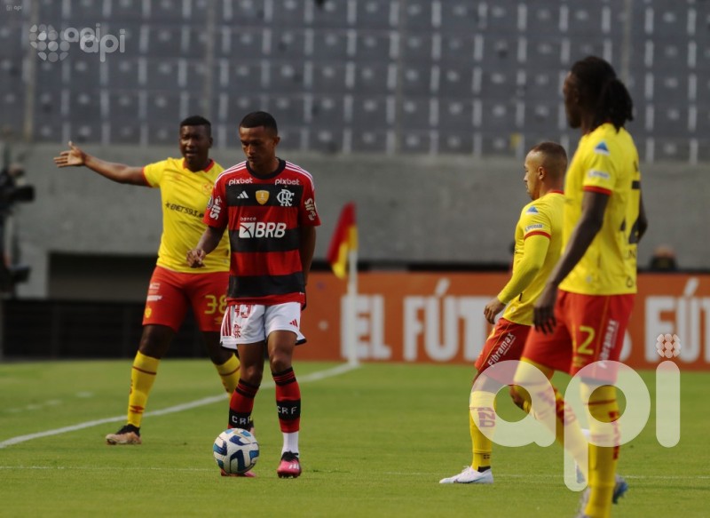 Papá tumba al campeón de América