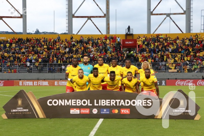 Ñublense remonta y doblega 2-1 al Aucas