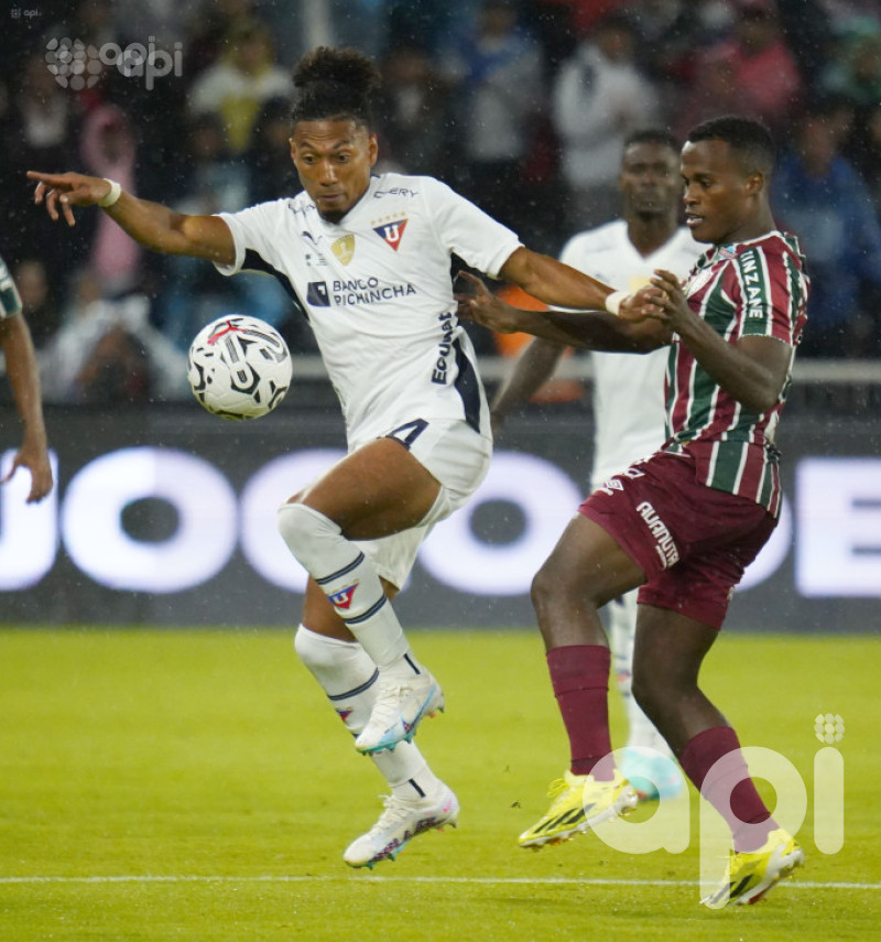 El Flu se desquita con la Recopa ante la U