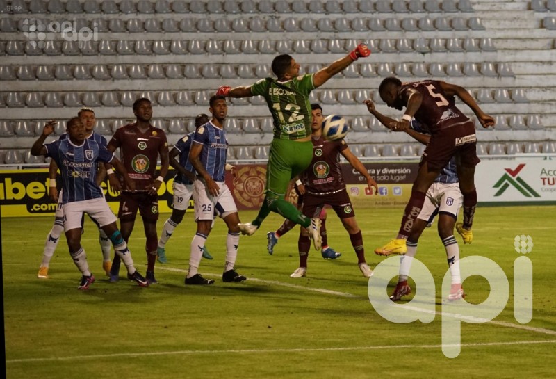 Mushuc Runa vence 2-1 a 9 de Octubre, con justicia divina