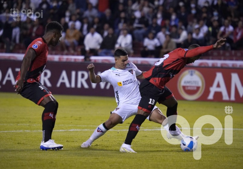 Liga iguala 1-1 con A. Goianiense y se despide de Sudamericana