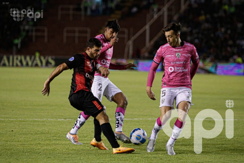 Independiente gana 3-0 a Melgar y es finalista de Sudamericana