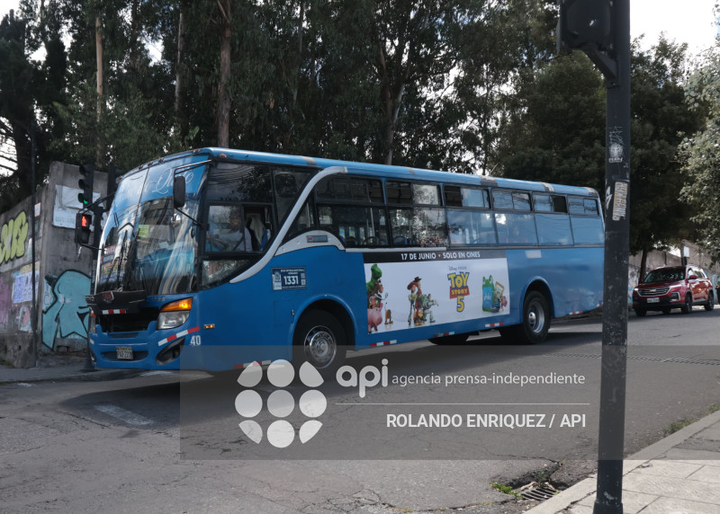 TRANSPORTE PUBLICO QUITO